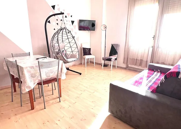 Mia House *